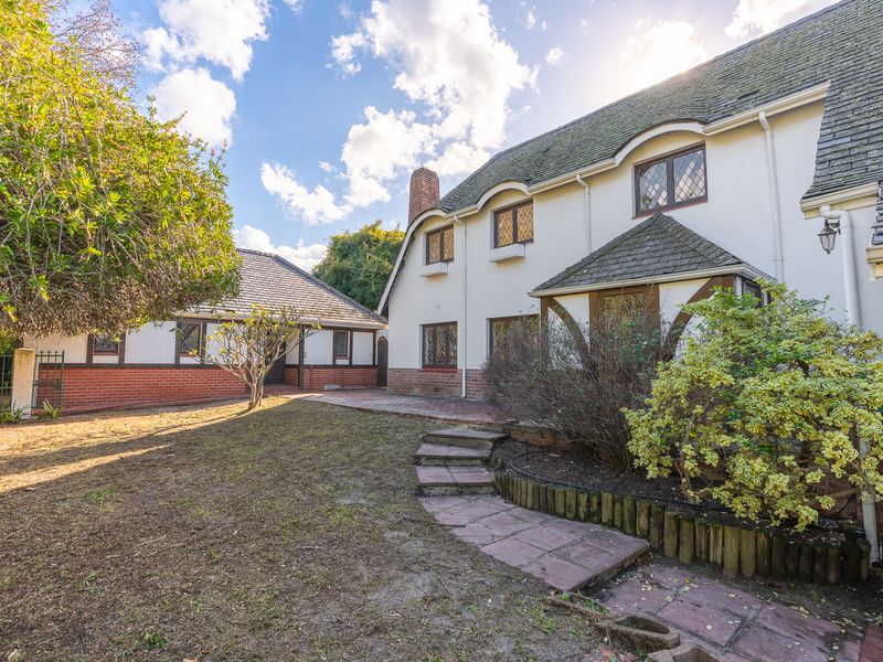 Prime Position 2 Dwelling Residence in Champagne Pinelands - Photo 3
