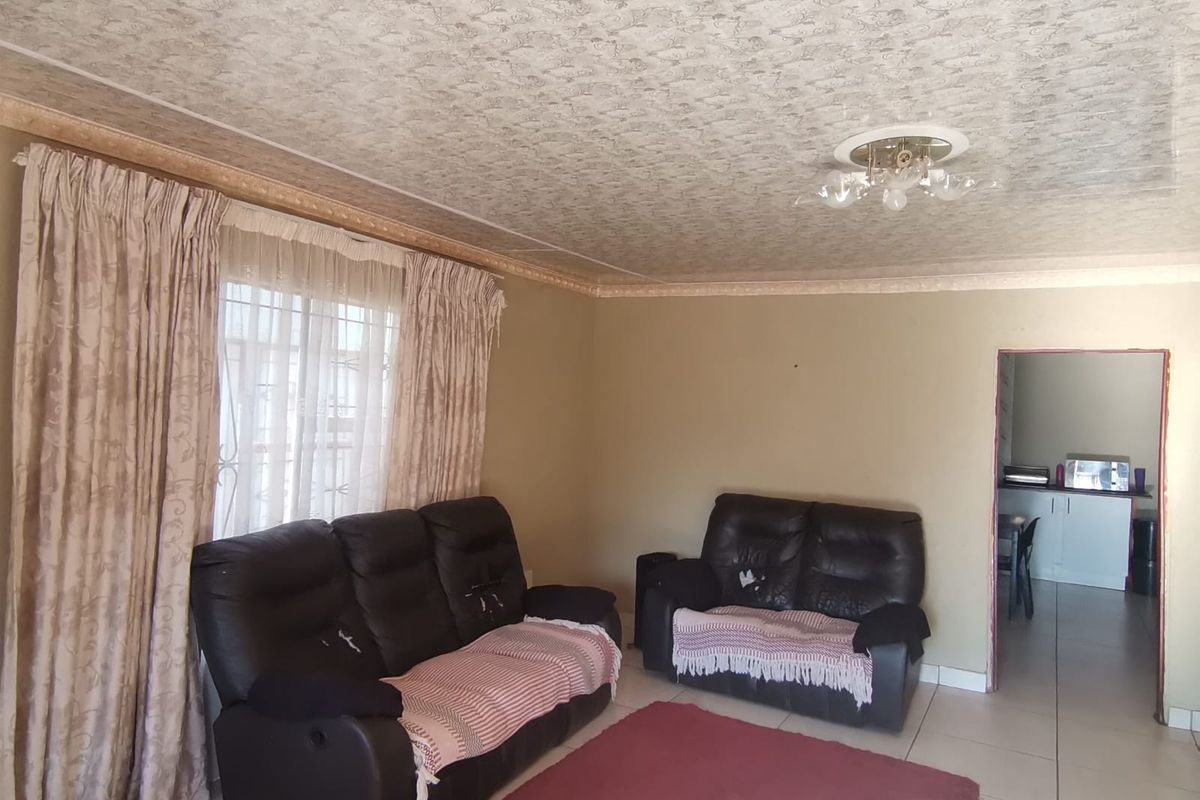 Neat 2-Bedroom Home with Income-Generating Backrooms in a Sought-After Area of Letlhabile - Photo 4