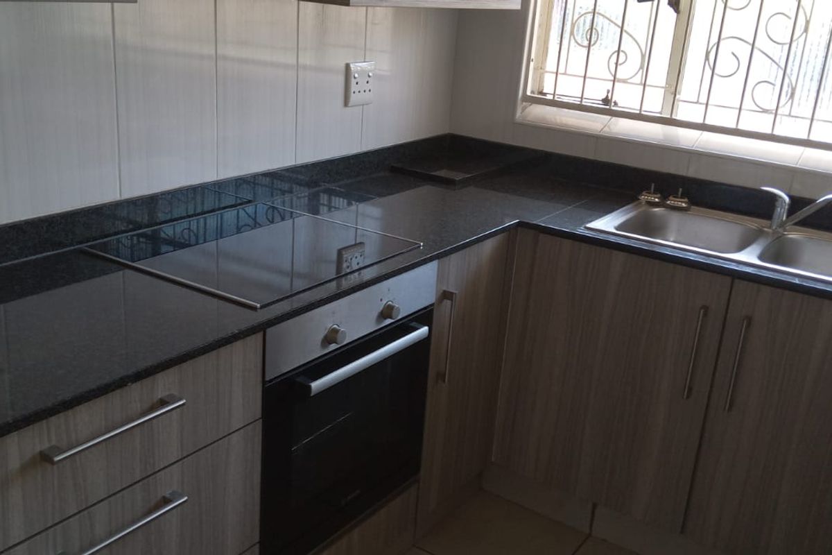 Pelham  -  2 Bedroom Flat to Let - Photo 5