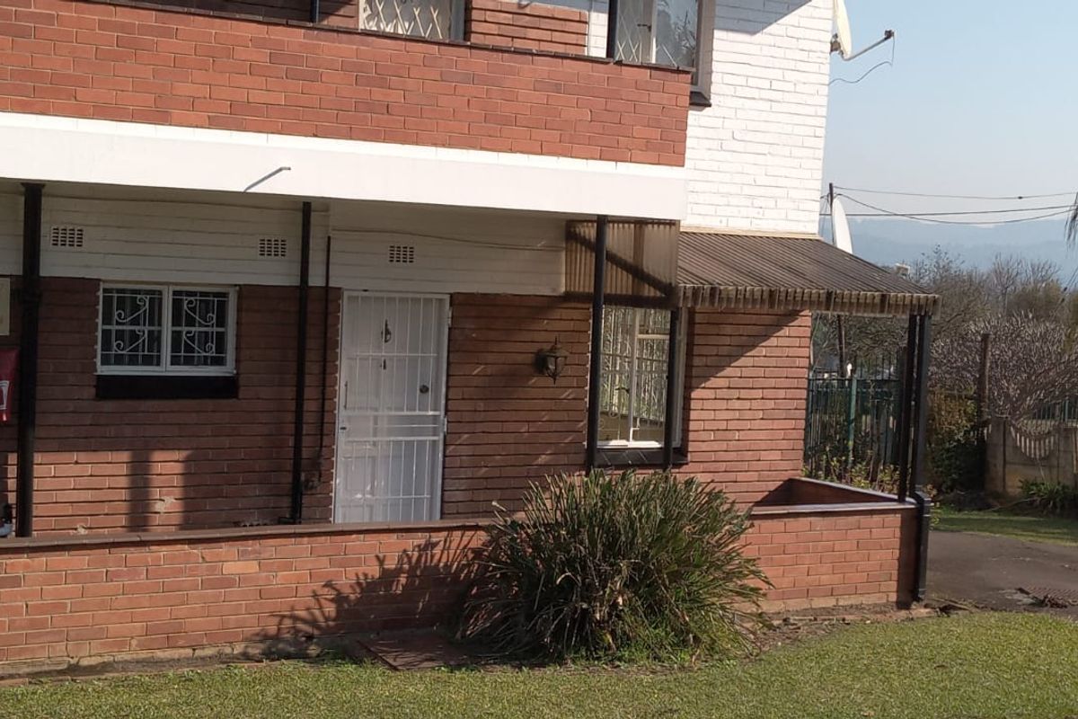 Pelham  -  2 Bedroom Flat to Let - Photo 3