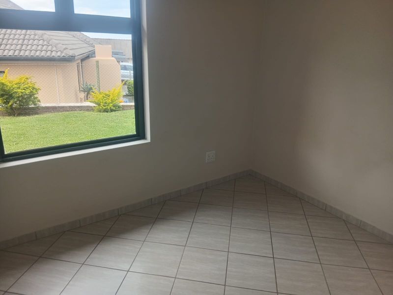 Modern 3-Room Home with Private Garden in Secure Umlele Heights Estate – Kidd's Beach - Photo 7
