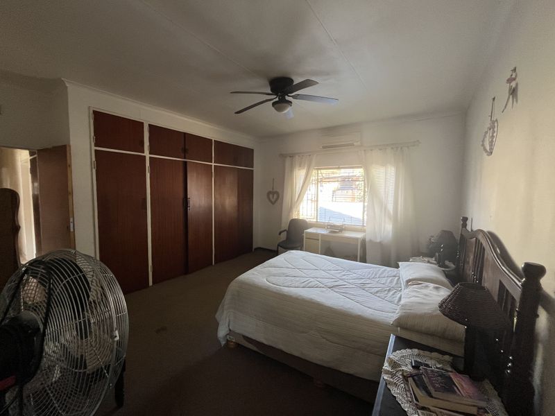 Exceptional Family Home with Flatlet, Pool & Endless Potential in Mooinooi - Photo 7