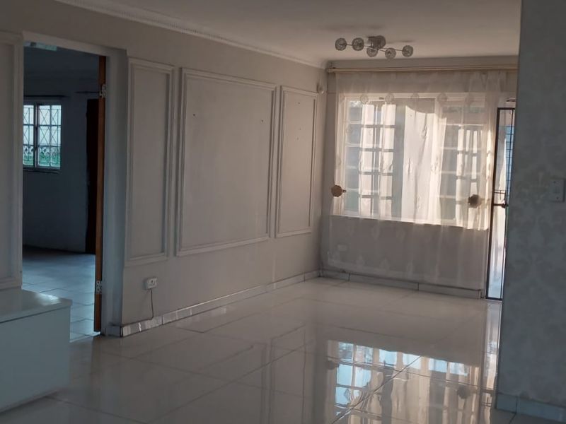 Lincoln Meade   3 Bedroom Simplex to Rent - Photo 3