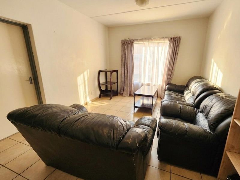 Spacious and neat apartment in Grand Central - perfect for first-time buyers or investors! - Photo 8