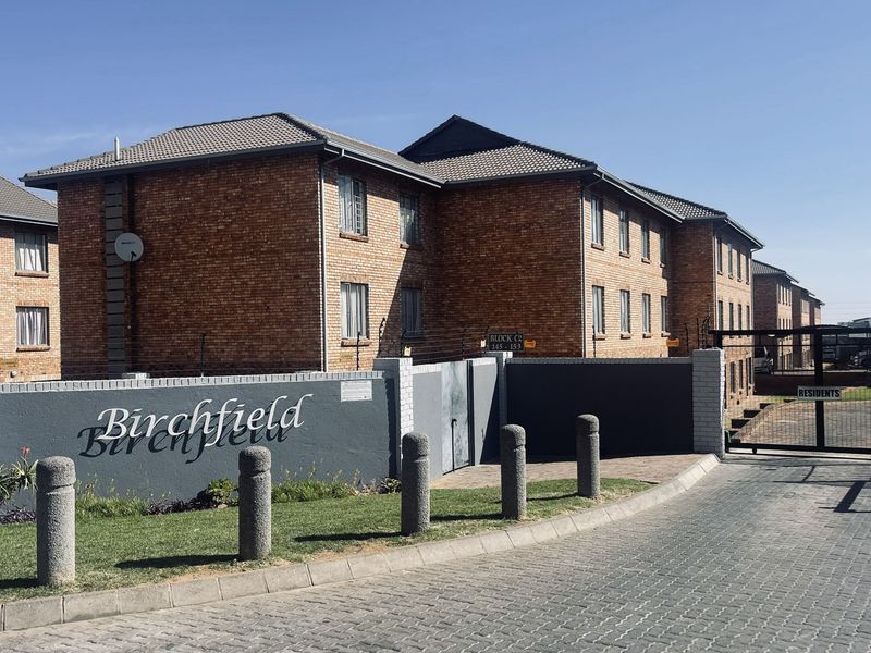 Spacious and neat apartment in Grand Central - perfect for first-time buyers or investors!