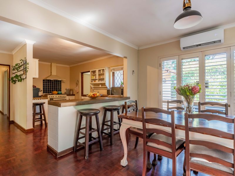 A Charming Modern Home with a Heart-Warming Outdoor Lifestyle –  Dawncliffe - Photo 8