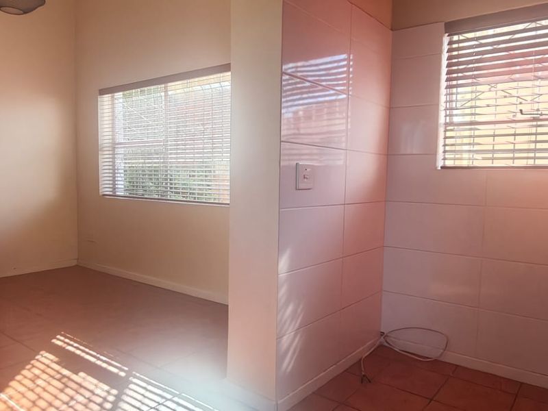 Charming 1-bedroom garden cottage for rent in Malabar, Gqeberha—ideal for cozy living! - Photo 3