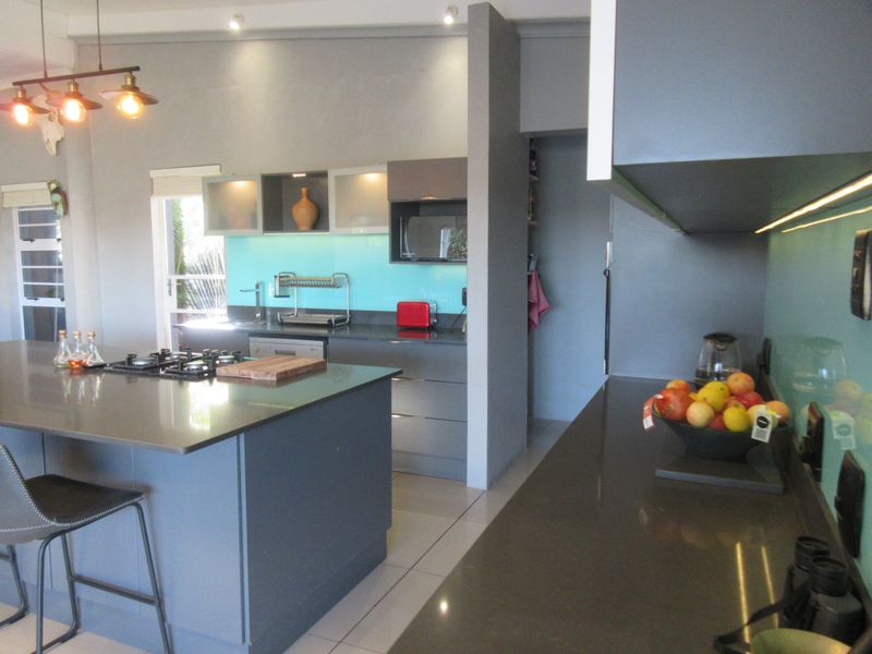 Modern Elegance with Uninterrupted Marina & Ocean Views - Photo 3