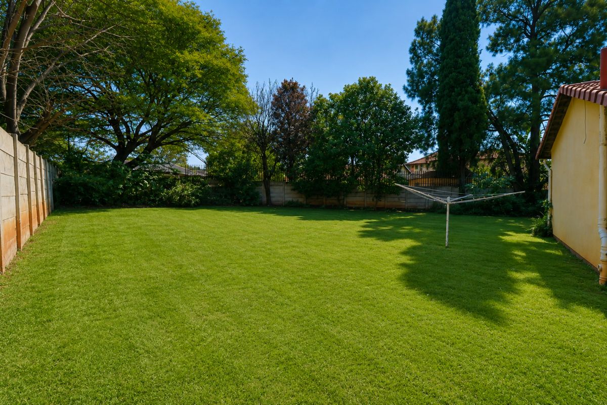 Unlock the Potential of This Spacious Family Home in Heuweloord! - Photo 4