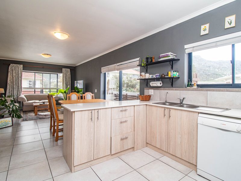 Coastal Living in the Heart of Fish Hoek - Photo 2