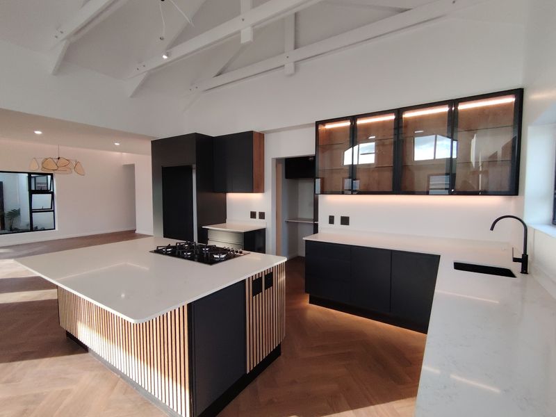The Art of Living Well in Baron View, Just Unwrapped - Photo 6