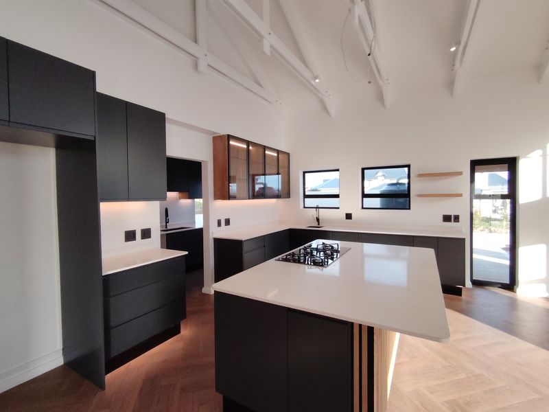 The Art of Living Well in Baron View, Just Unwrapped - Photo 8