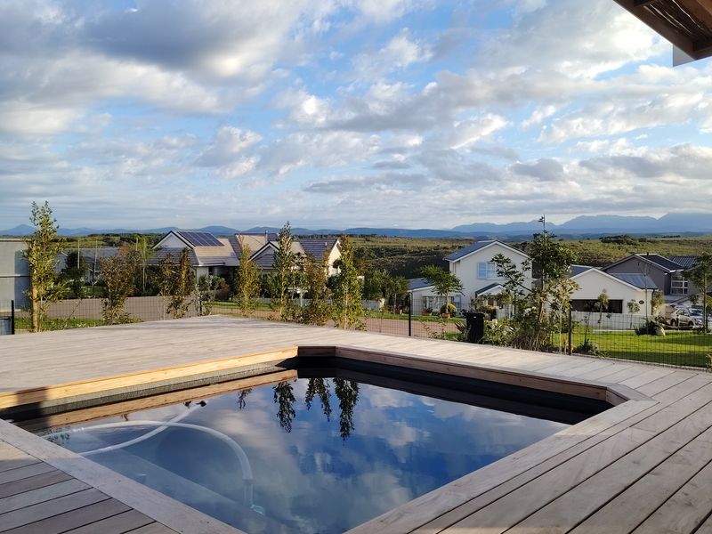 The Art of Living Well in Baron View, Just Unwrapped - Photo 2