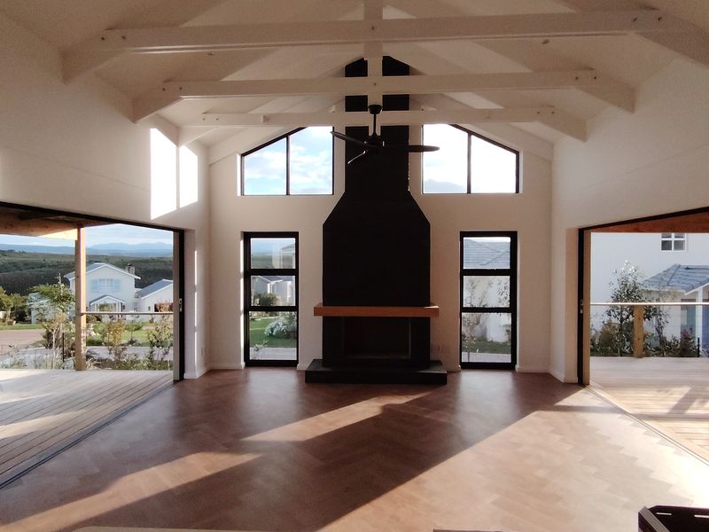 The Art of Living Well in Baron View, Just Unwrapped - Photo 9