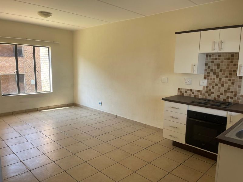 1 Bed 1 Bath Apartment - Photo 3