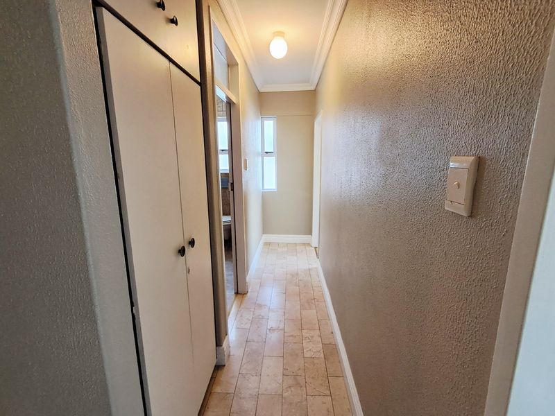 2 Bedroom-Duplex Apartment - Photo 7