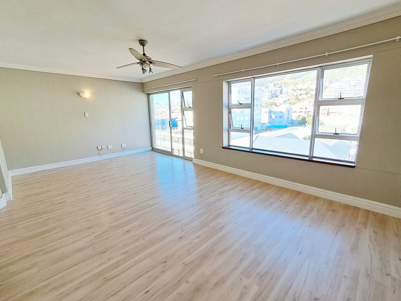 2 Bedroom-Duplex Apartment - Photo 2