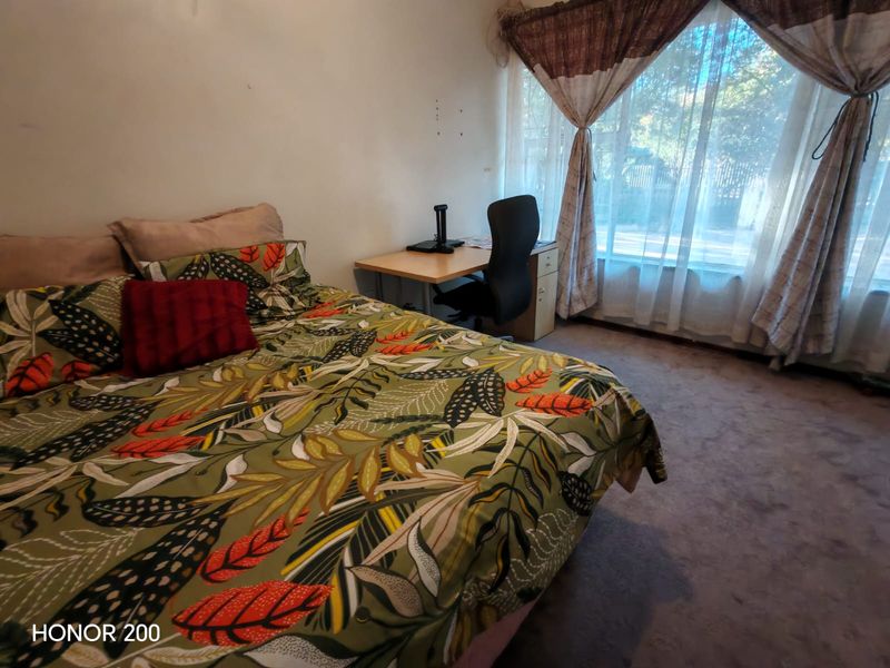 4 Bedroom House for Sale in Sasolburg Ext 23 - Photo 10