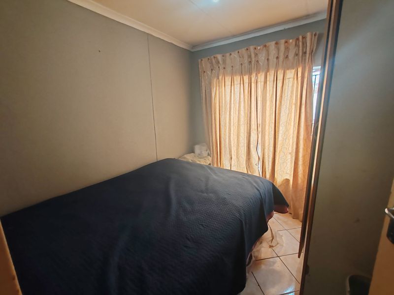 Versatile Family Living with the Bonus of a Separate Flat!!! - Photo 10