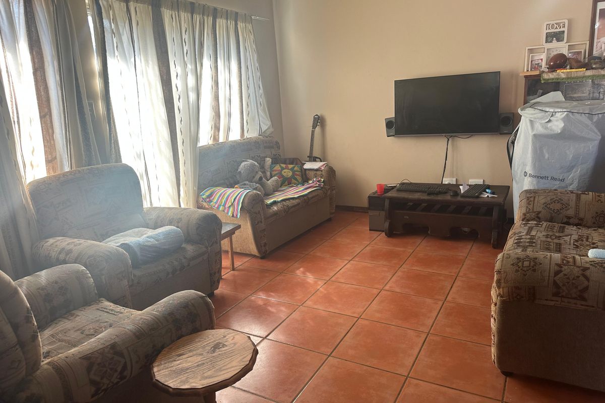 A Place to Call Home with Comfort and Convenience! - Photo 5