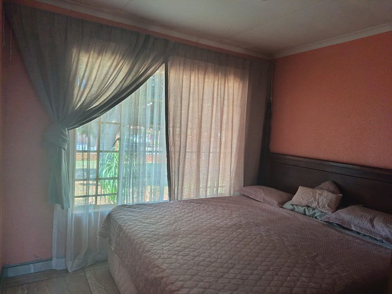 The Home You've Been Waiting For! - Photo 10