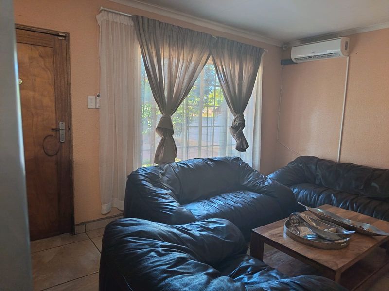 The Home You've Been Waiting For! - Photo 6