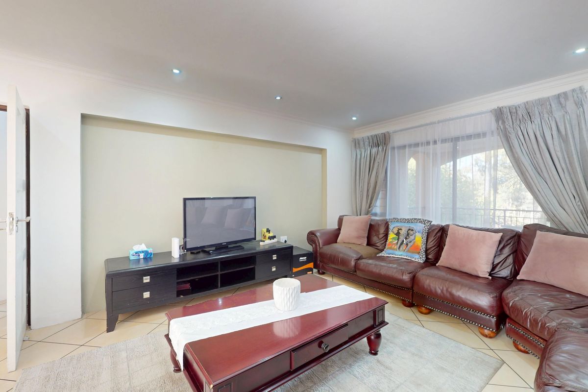 Starting to bid from R999,000! Non-Distressed Live Luxury Auction! - Photo 5