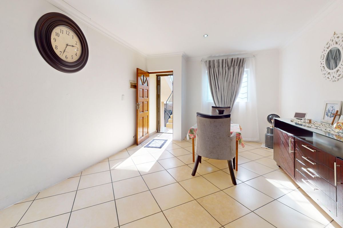 Starting to bid from R999,000! Non-Distressed Live Luxury Auction! - Photo 3