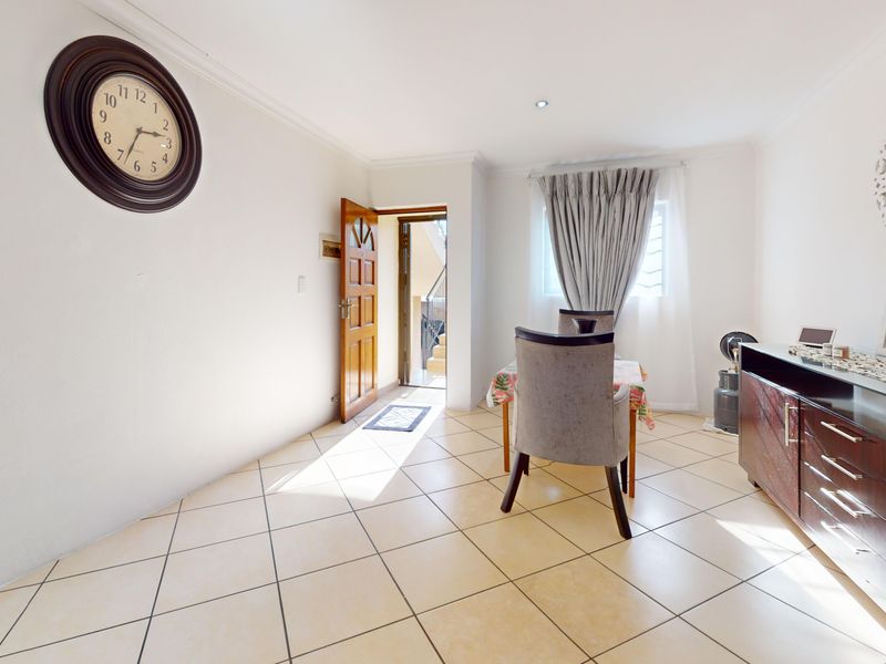 Starting to bid from R999,000! Non-Distressed Live Luxury Auction! - Photo 3