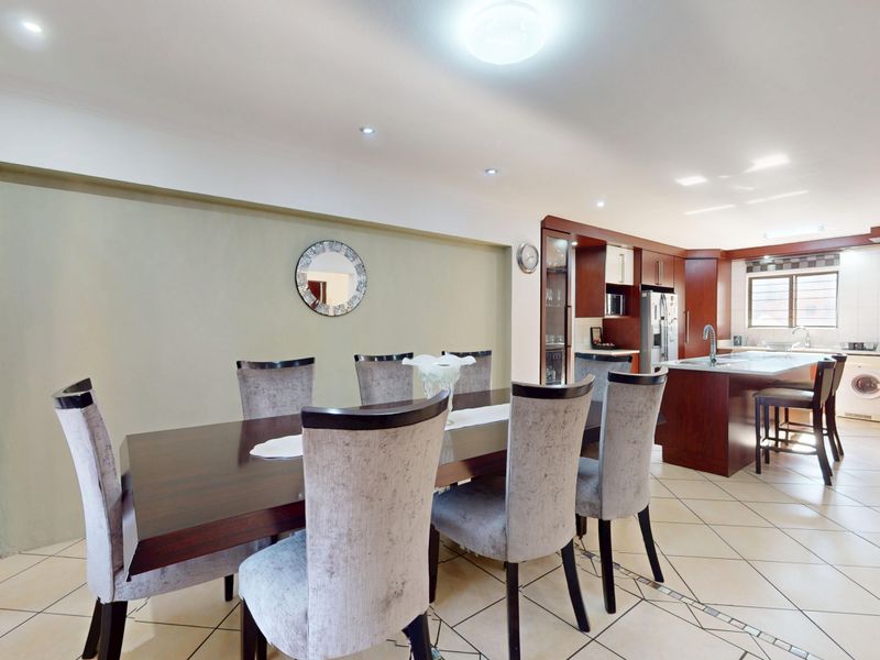 Starting to bid from R999,000! Non-Distressed Live Luxury Auction! - Photo 8