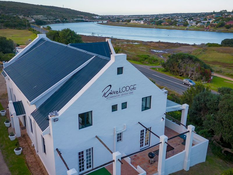 Landmark  riverside property overlooking the charming see-side town of Stilbaai - Photo 8