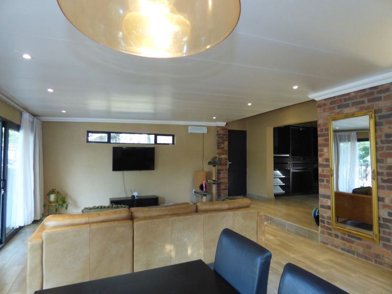 Escape to Peaceful Farm Living, Just 6 Minutes from Port Alfred - Photo 4