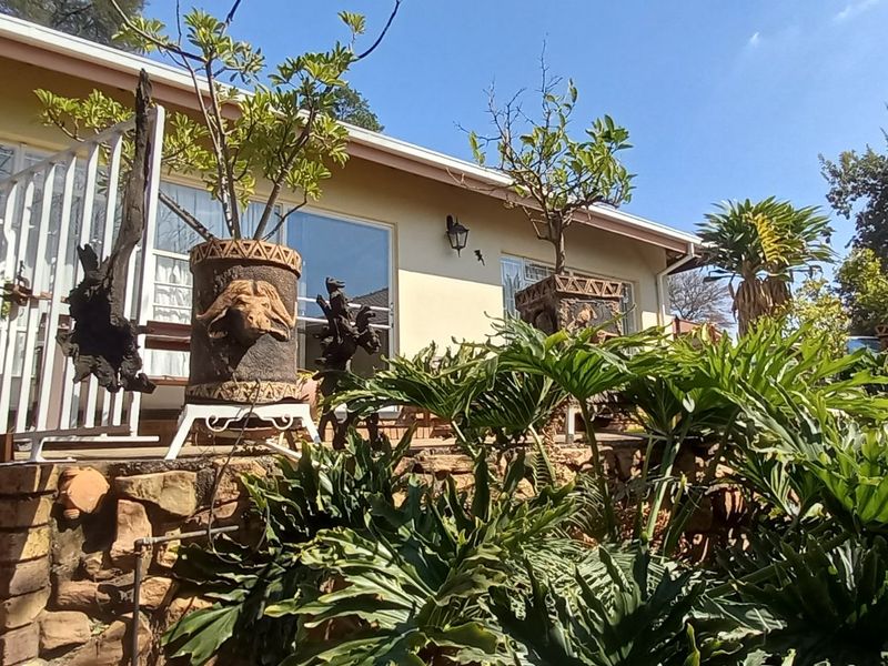 Charming Family Home with Scenic Views in Magalieskruin - Photo 4