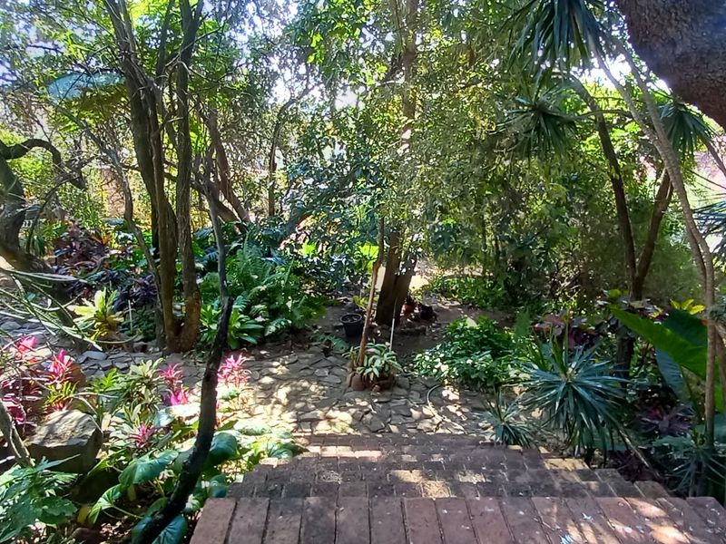 Charming Family Home with Scenic Views in Magalieskruin - Photo 5