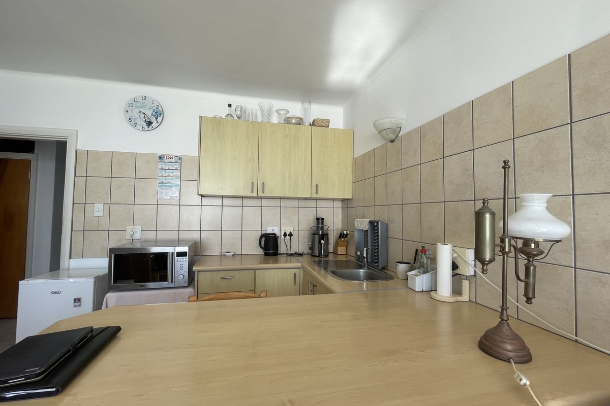 Spectacular views - 2 bedroom apartment - Photo 2