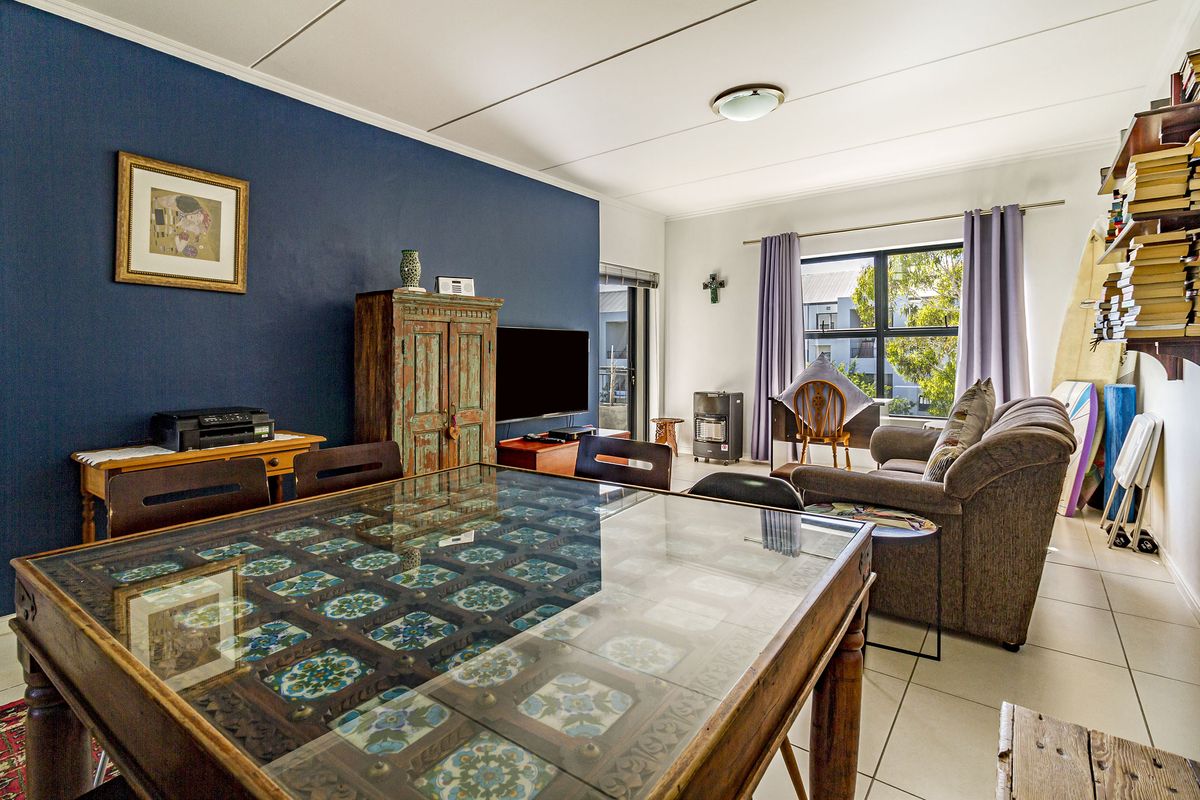 Beautiful North Facing 2 Bedroom Apartment in De Velde - Photo 5