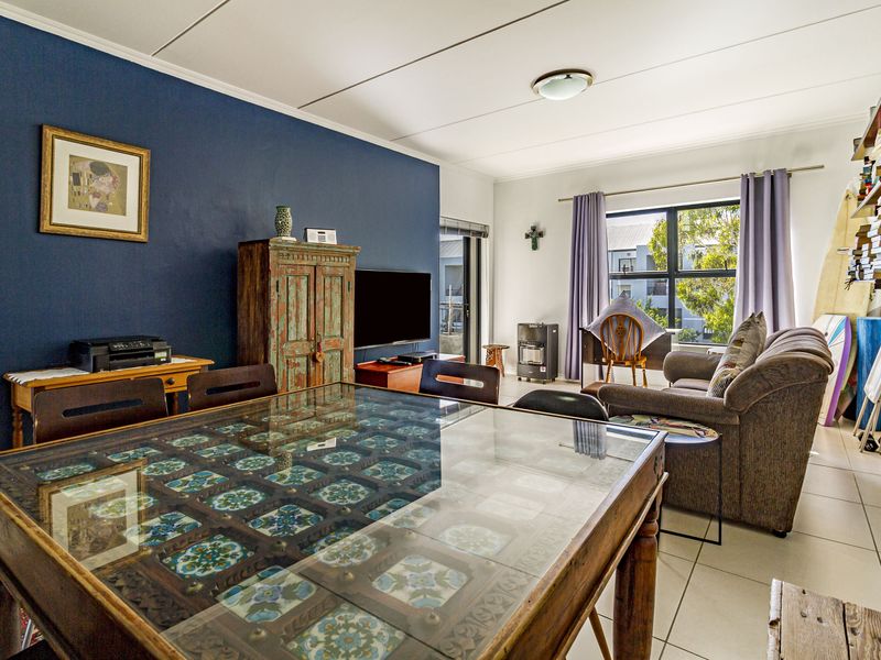Beautiful North Facing 2 Bedroom Apartment in De Velde - Photo 5