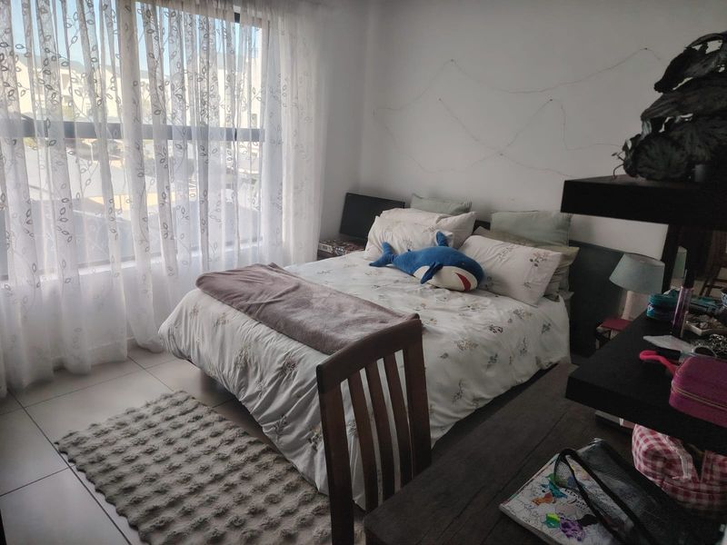 Experience luxury living at its finest at our 3 bedroom  rental unit in De Velde! - Photo 9