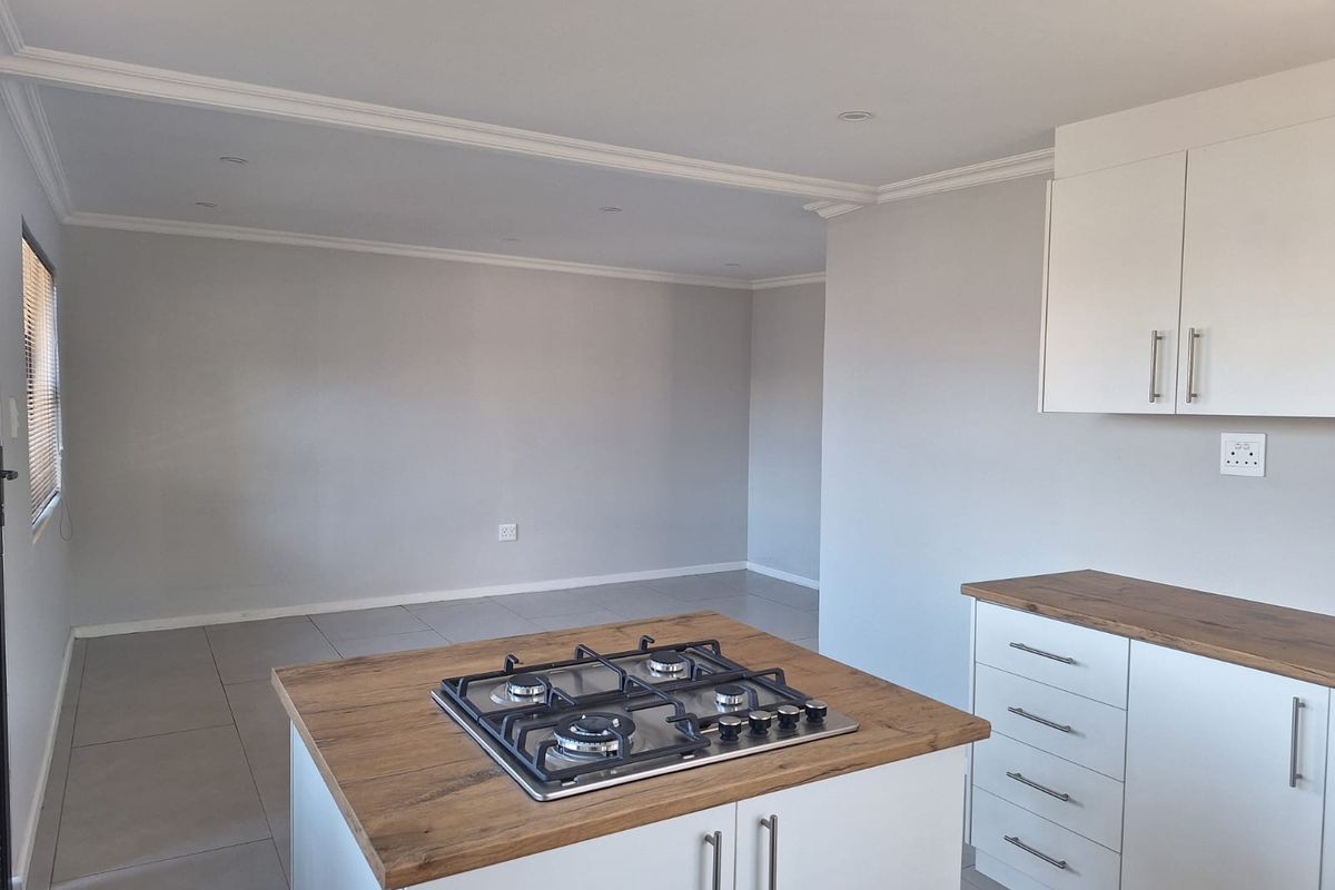 Modern One-Bedroom Flat – Water & Electricity Included - Photo 5