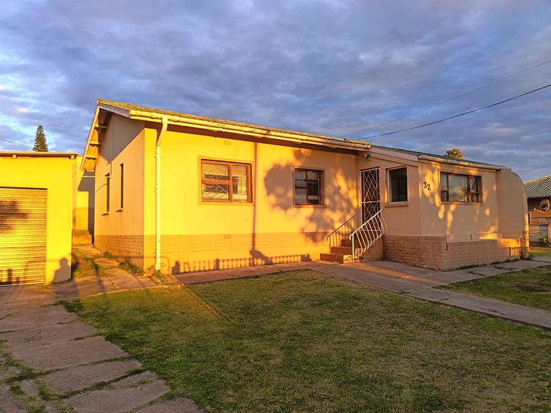 Family Home in a Popular Area - Photo 1