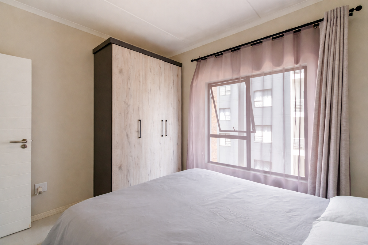 Modern 2-Bedroom Apartment in Prime Midrand Location – 93 on New - Photo 5