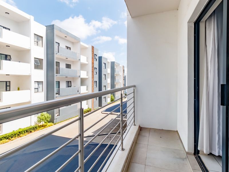 Modern 2-Bedroom Apartment in Prime Midrand Location – 93 on New - Photo 8