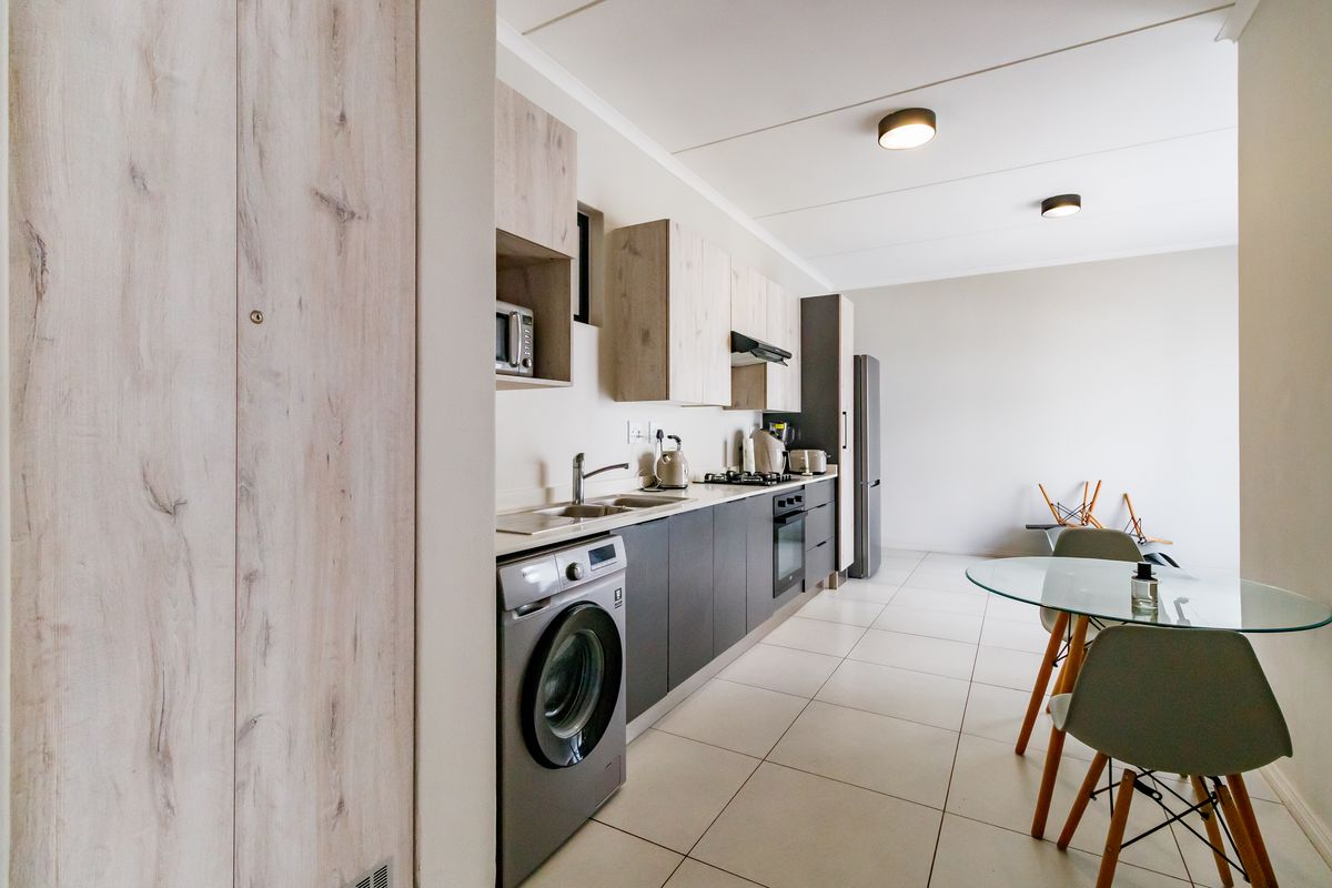 Modern 2-Bedroom Apartment in Prime Midrand Location – 93 on New - Photo 4