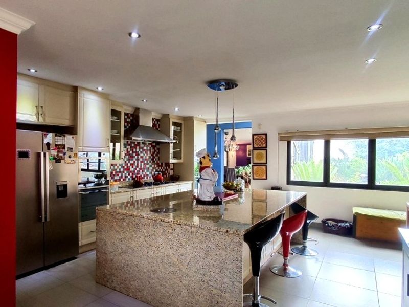 Luxury Family Living at Its Finest in Randhart - Photo 4