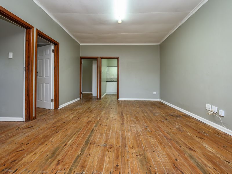 Perfect for First-Time Buyers or Investors – Move-In Ready Opportunity! - Photo 5