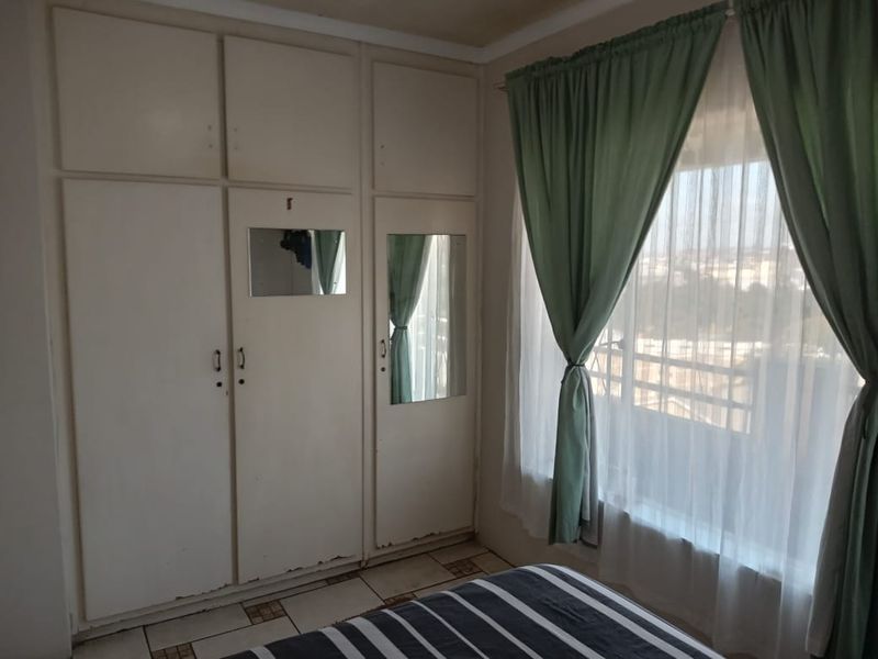Spacious flat for rent - Photo 8