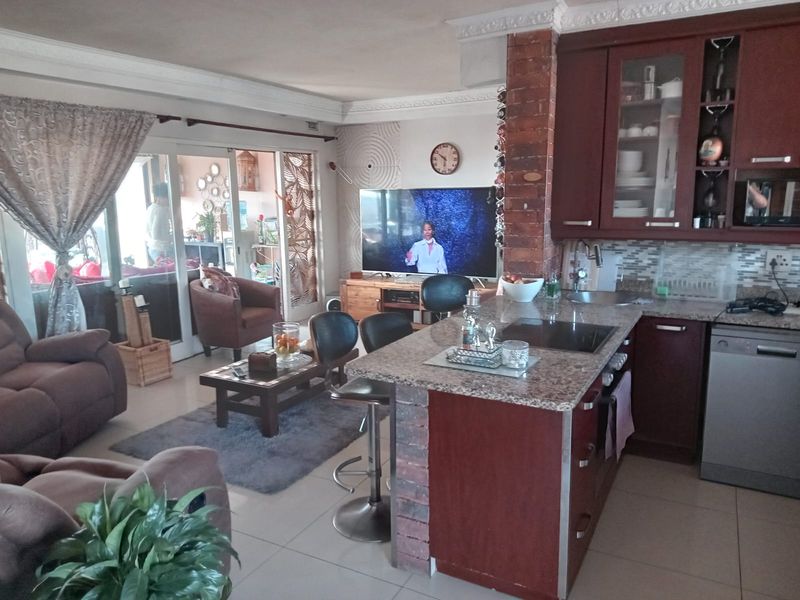 Spacious flat for rent - Photo 2