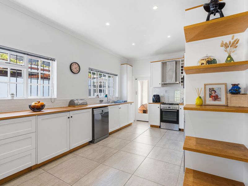 Where Location Meets Lifestyle – An Immaculate Family Retreat - Photo 9