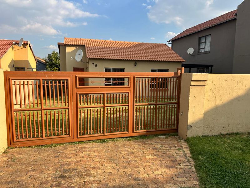 3 BEDROOM HOUSE FOR SALE IN SHARON PARK LIFESTYLE ESTATE - Photo 1