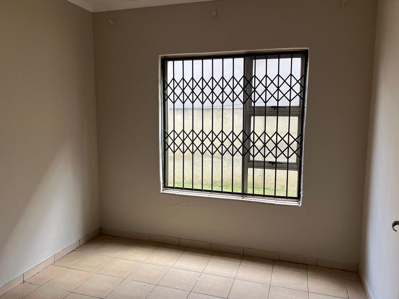 3 BEDROOM HOUSE FOR SALE IN SHARON PARK LIFESTYLE ESTATE - Photo 9